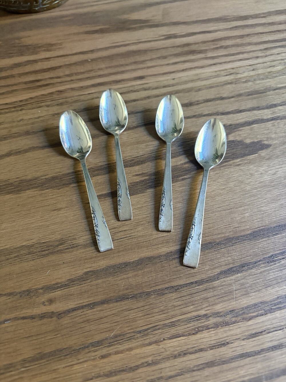 Vintage Oneida Silver Spoons ‘Proposal’ 1881 Rogers Silverplate Flatware